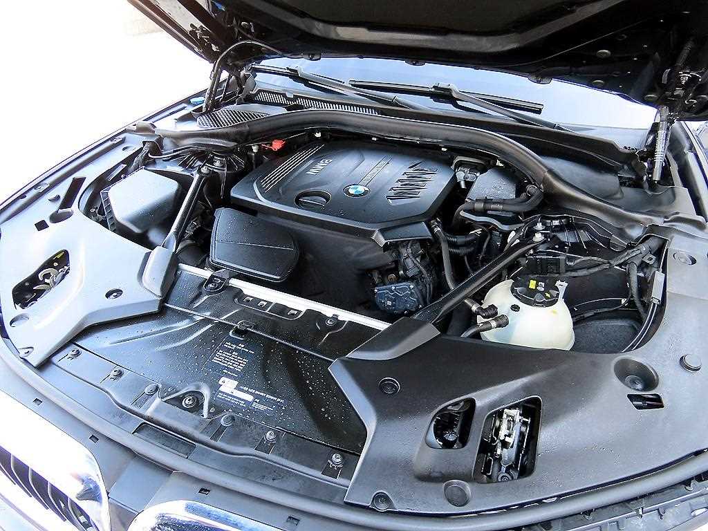 BMW 5 Series 2018 Gris - Importación desde Corea - HF Imports Iquique - Foto 19