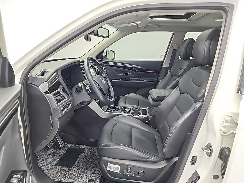 Ssangyong Korando - Vista 11