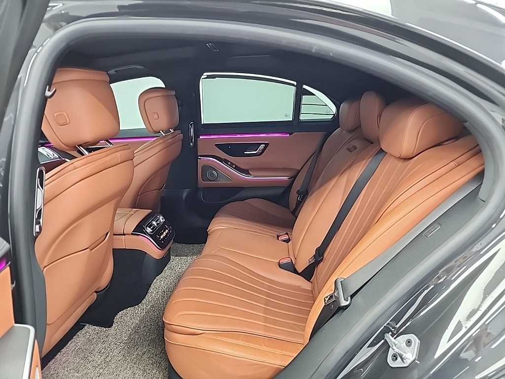 Mercedes Benz S Class - Vista 12