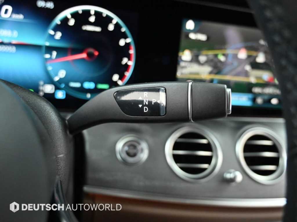 Mercedes Benz E class - Vista 9
