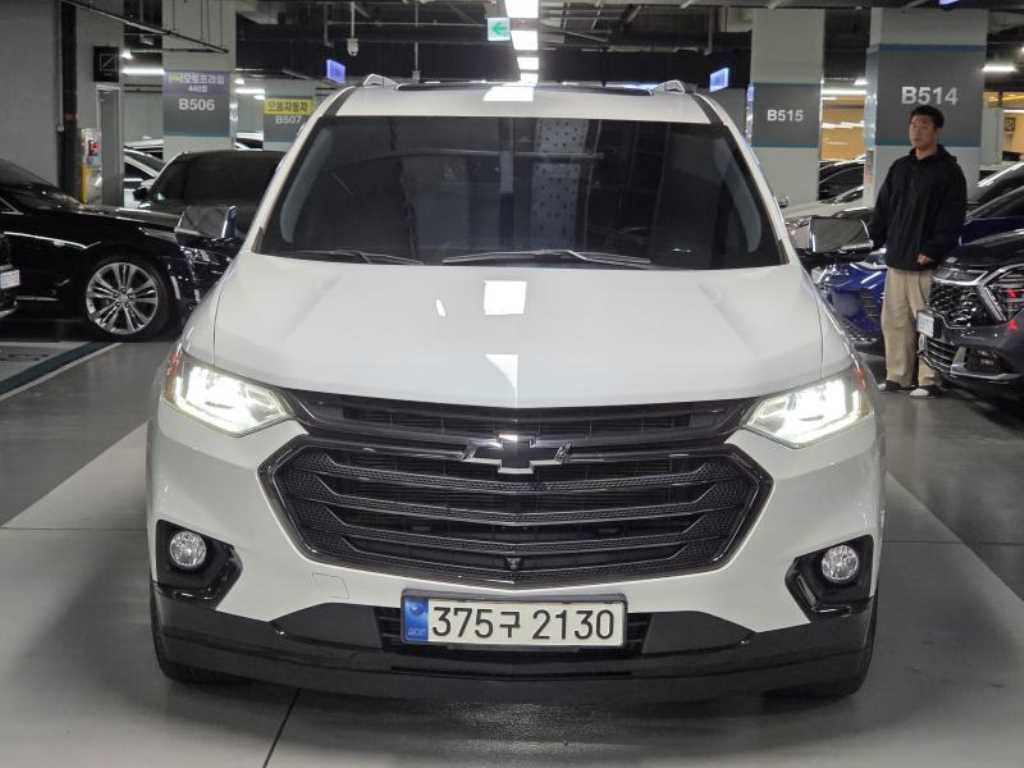 Chevrolet Travers - Vista 4