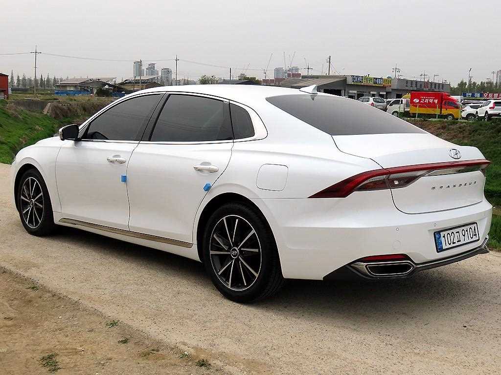 HYUNDAI Grandeur - Vista 3