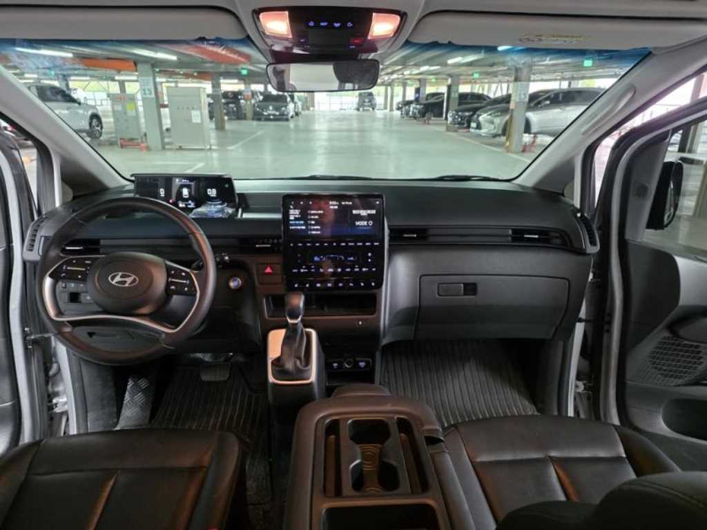 HYUNDAI Staria - Vista 6