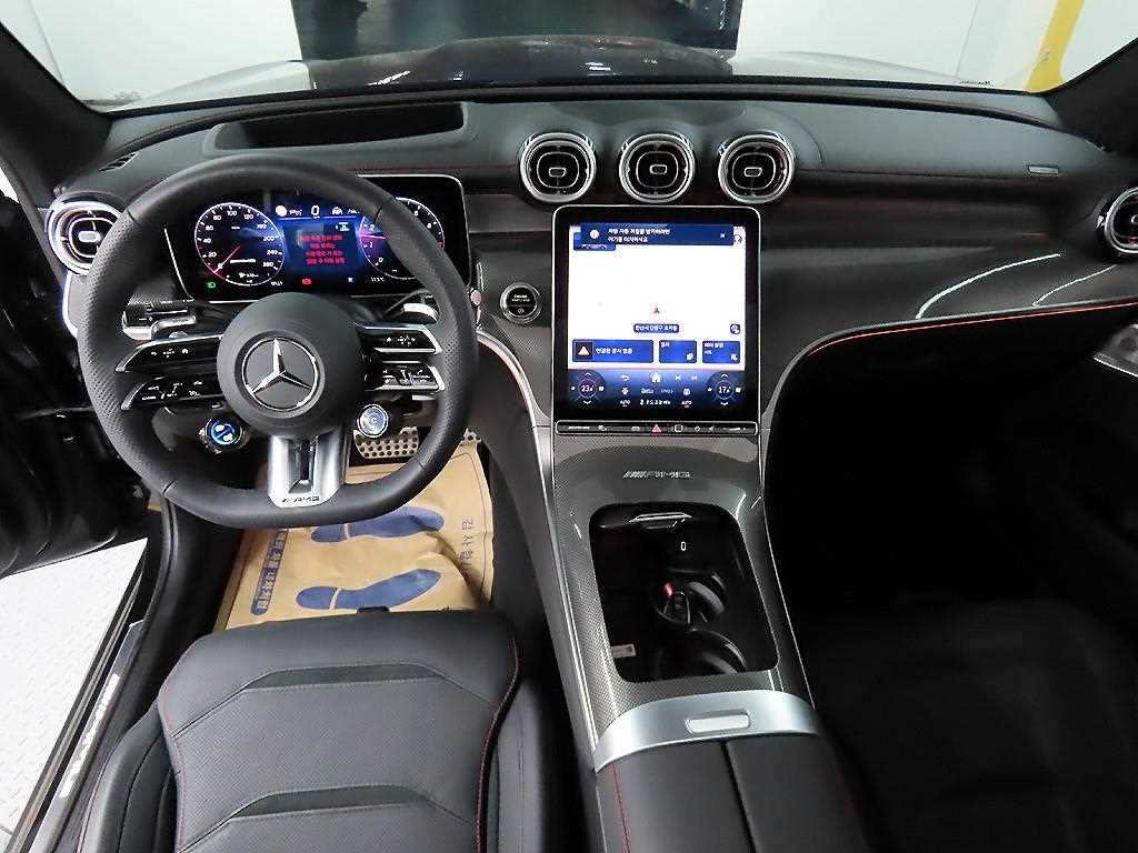 Mercedes Benz GLC Class - Vista 7