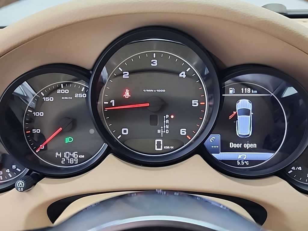 Porsche Cayenne - Vista 6