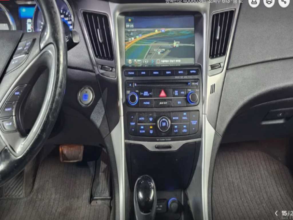 HYUNDAI Sonata - Vista 12