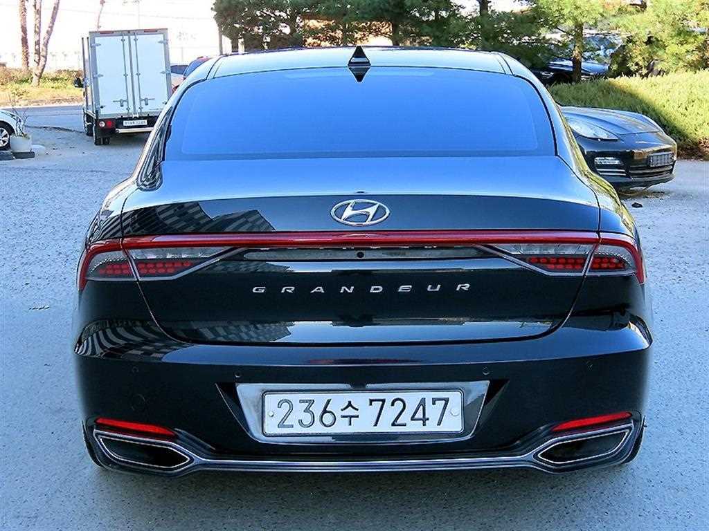 HYUNDAI Grandeur - Vista 4