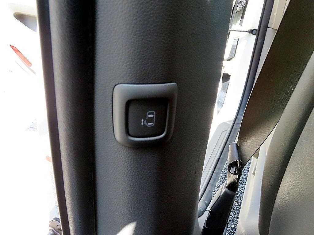 KIA Carnival 2016 Blanco - Importación desde Corea - HF Imports Iquique - Foto 16