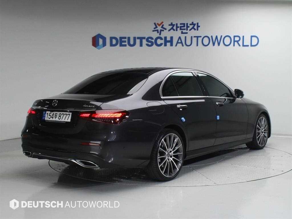 Mercedes Benz E class - Vista 2