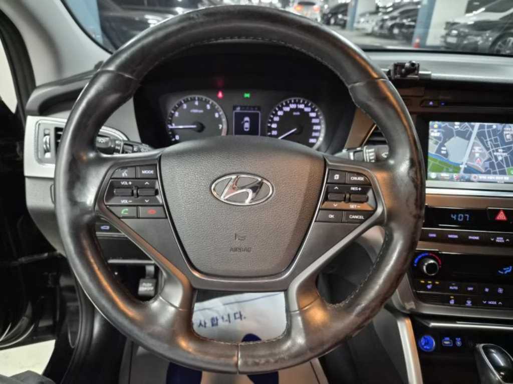 HYUNDAI Sonata - Vista 6