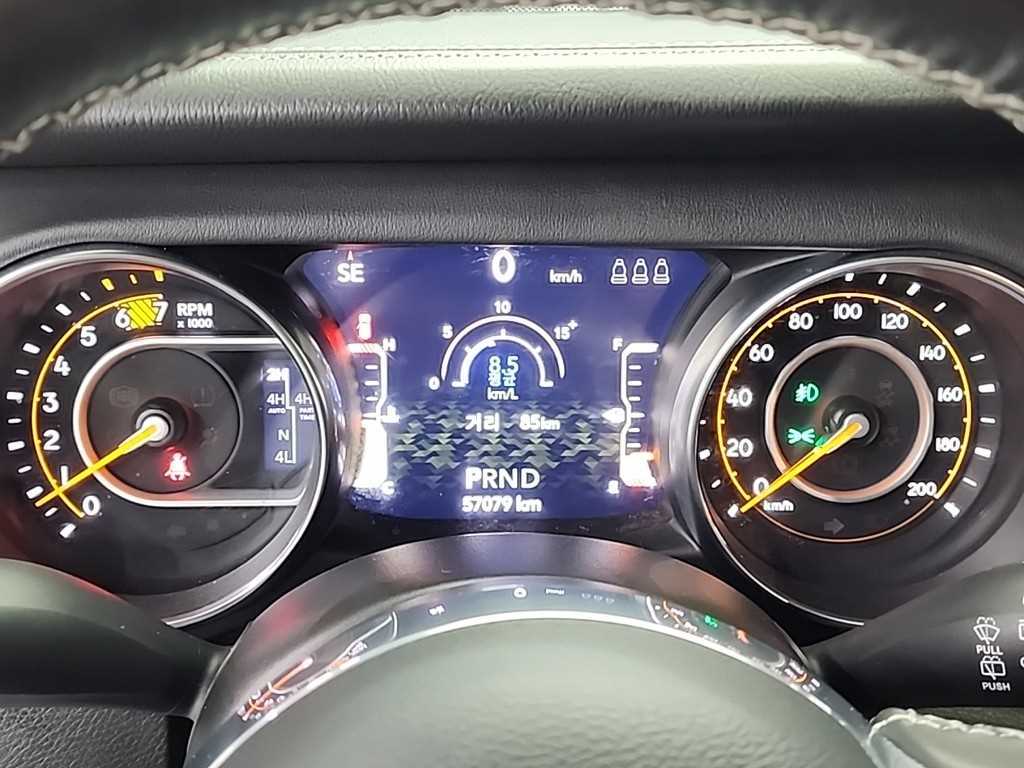 Jeep Wrangler - Vista 6