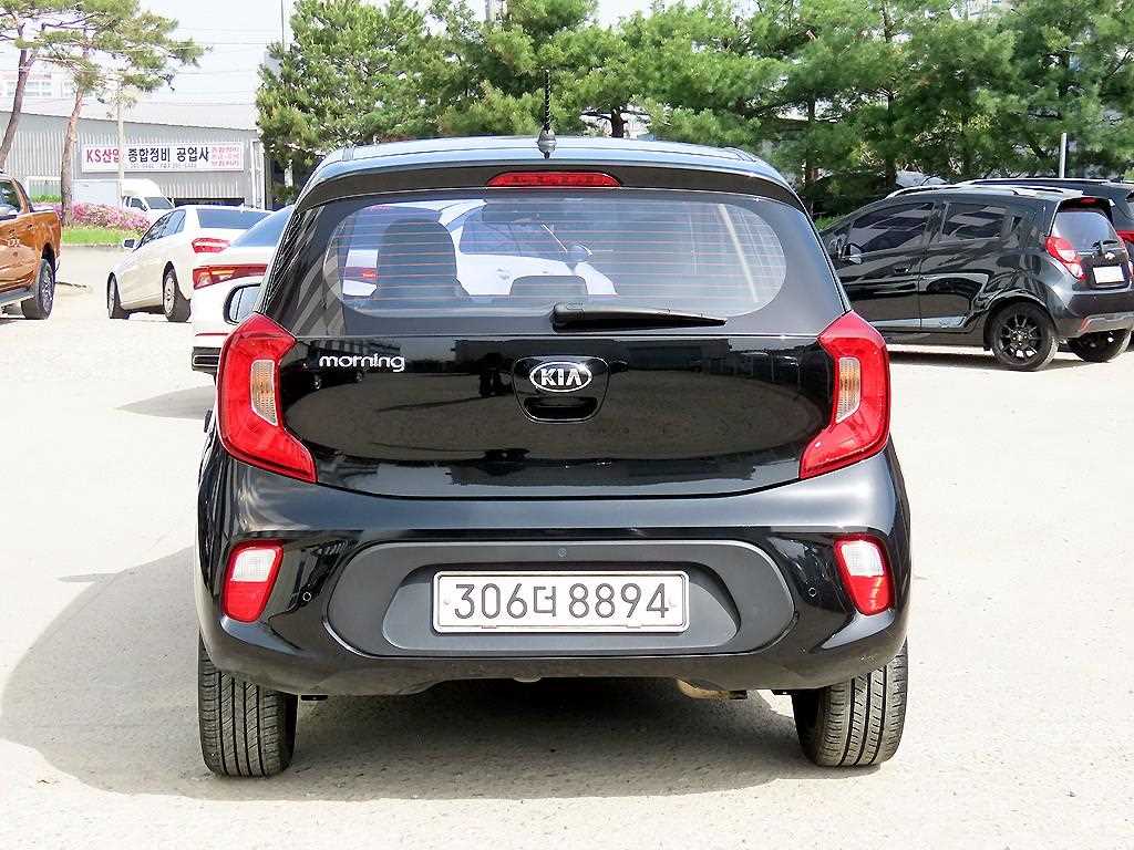 KIA Morning - Vista 4