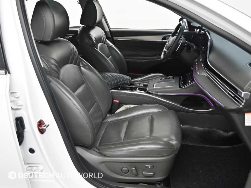 HYUNDAI Grandeur - Vista 10