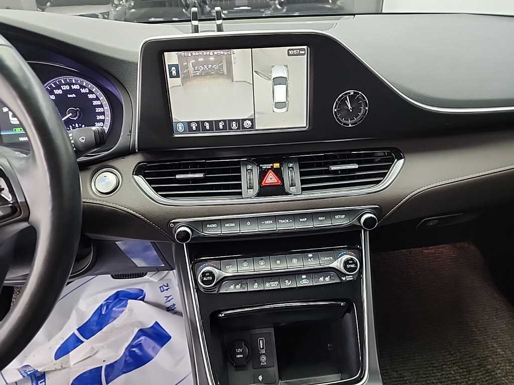 HYUNDAI Grandeur - Vista 10