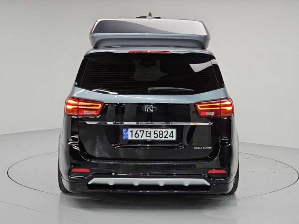 KIA Carnival - Vista 4