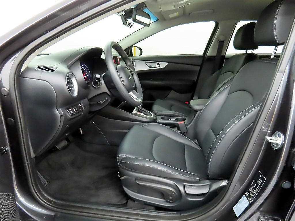 KIA K3 - Vista 5