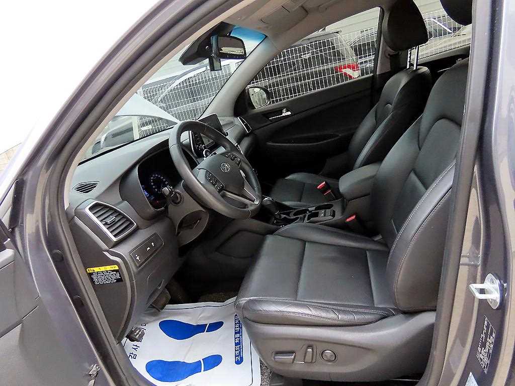 HYUNDAI Tucson - Vista 5