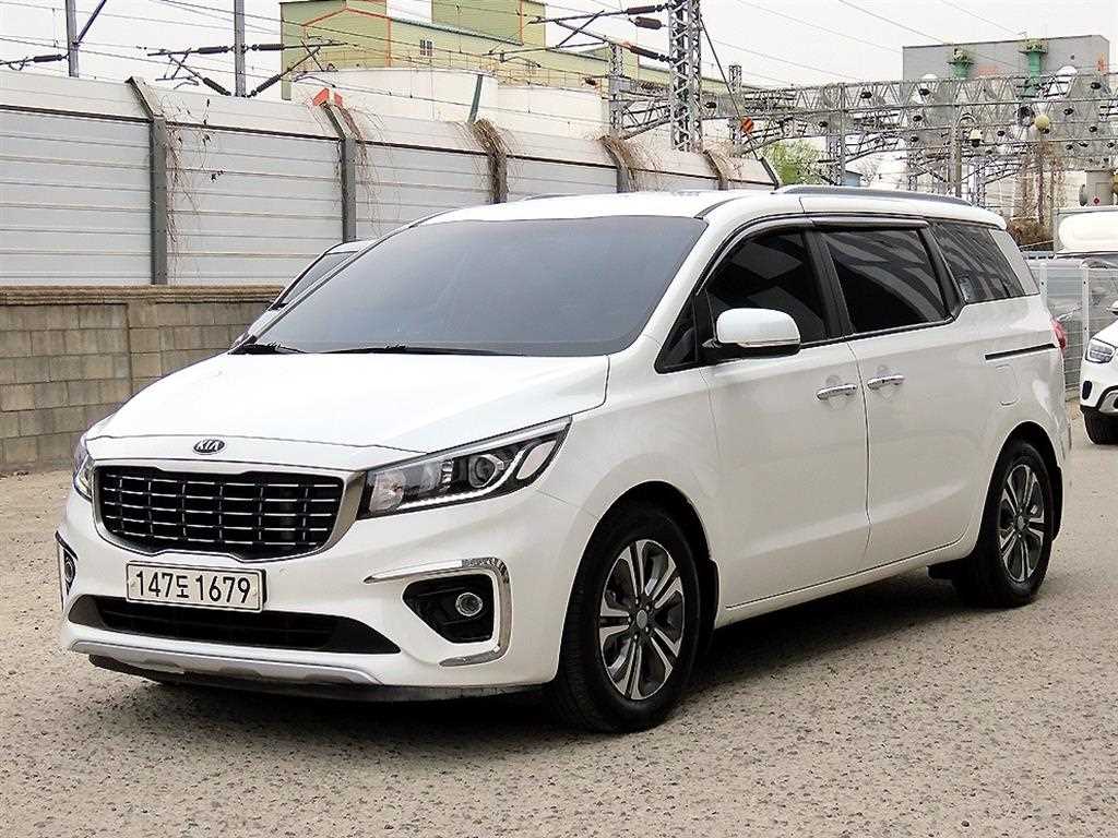 KIA Carnival 2020 Blanco - Importación desde Corea - HF Imports Iquique - Foto 1