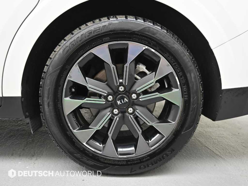 KIA Carnival - Vista 5