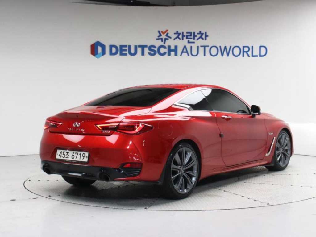 Infiniti Q - Vista 3