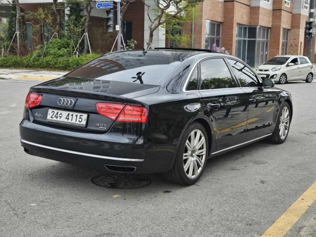 Audi A8 - Vista 5