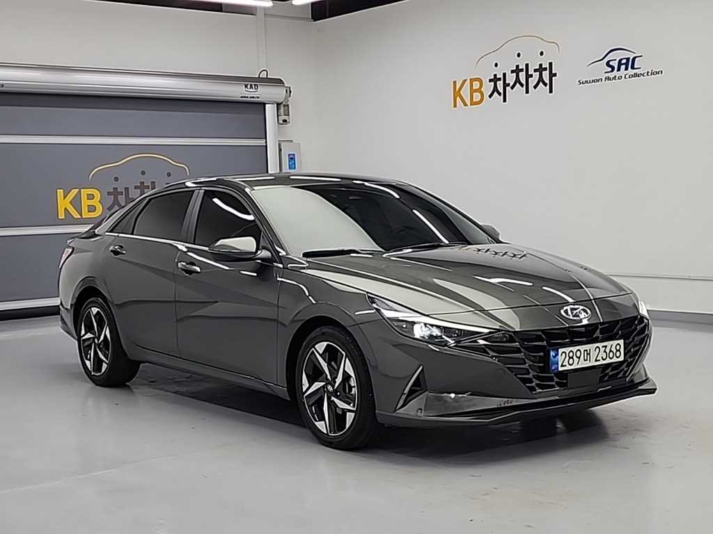 HYUNDAI Avante - Vista 4