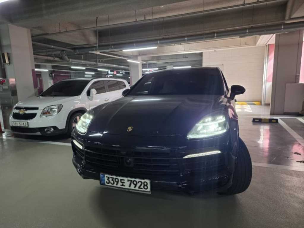 Porsche Cayenne 2020 Azul - Importación desde Corea - HF Imports Iquique - Foto 1