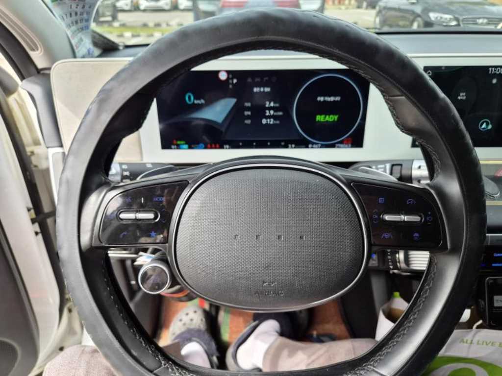 HYUNDAI Ioniq 5 - Vista 2