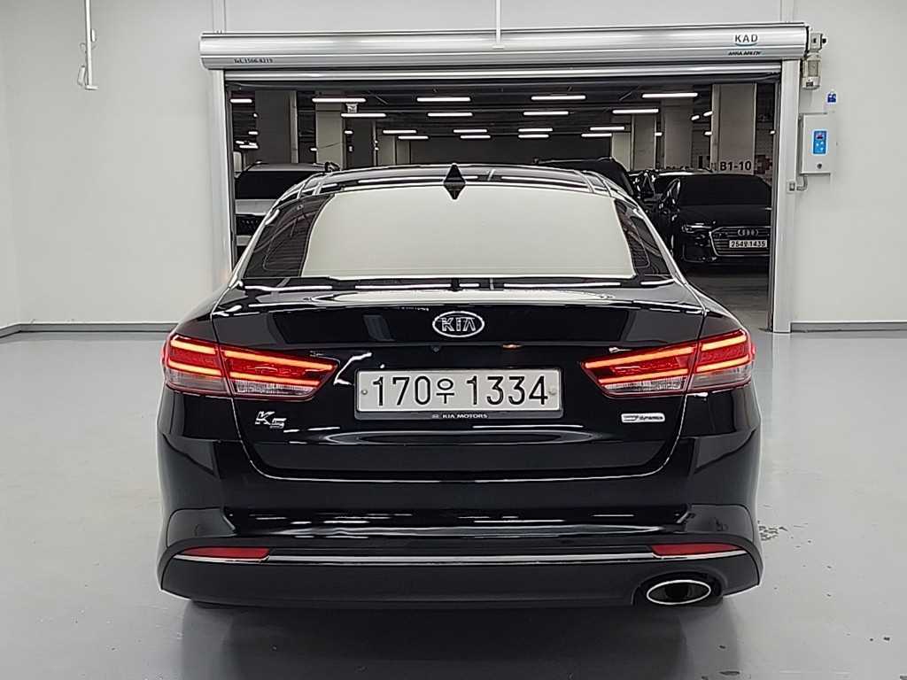 KIA K5 - Vista 5