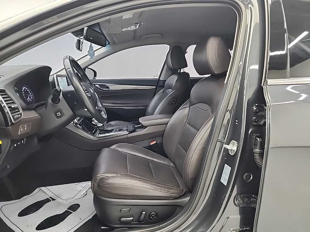 HYUNDAI Grandeur - Vista 11