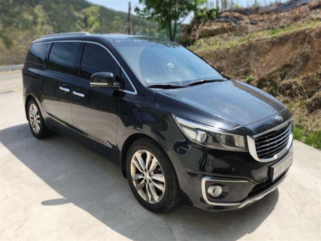 KIA Carnival - Vista 3
