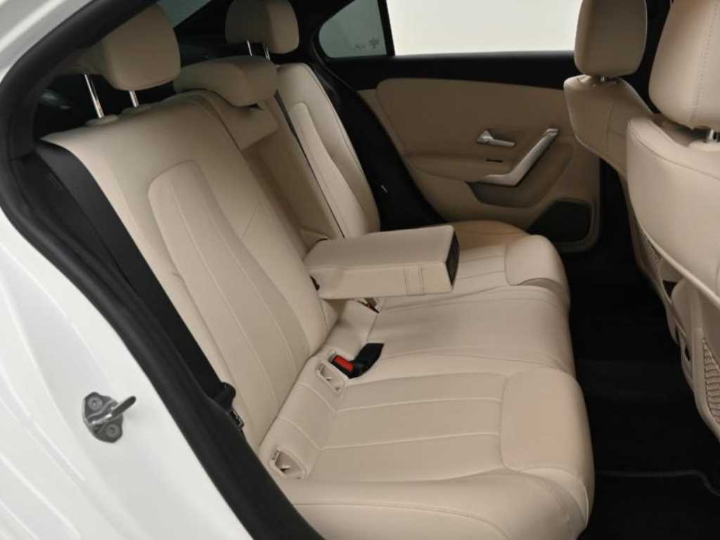 Mercedes Benz A Class - Vista 12