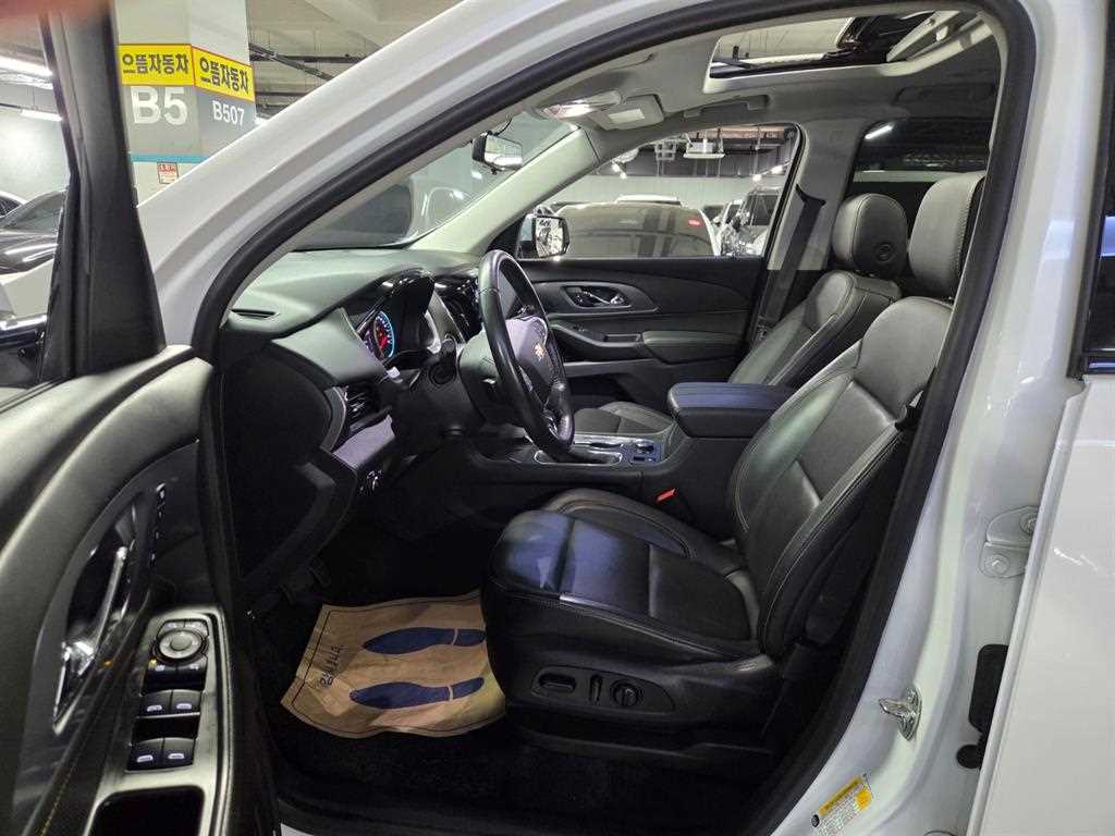 Chevrolet Travers - Vista 8