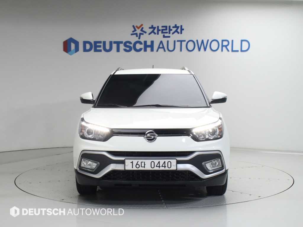 Ssangyong Tivoli - Vista 3