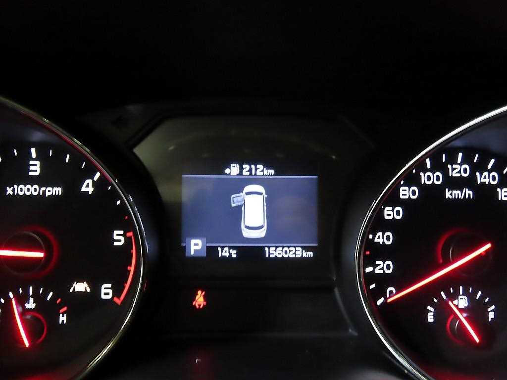 KIA Carnival - Vista 9