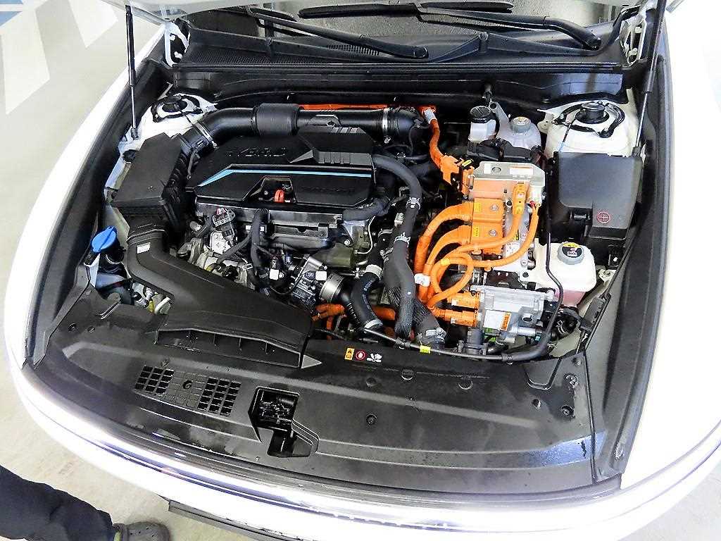 HYUNDAI Grandeur 2023 the color of pearl - Importación desde Corea - HF Imports Iquique - Foto 19