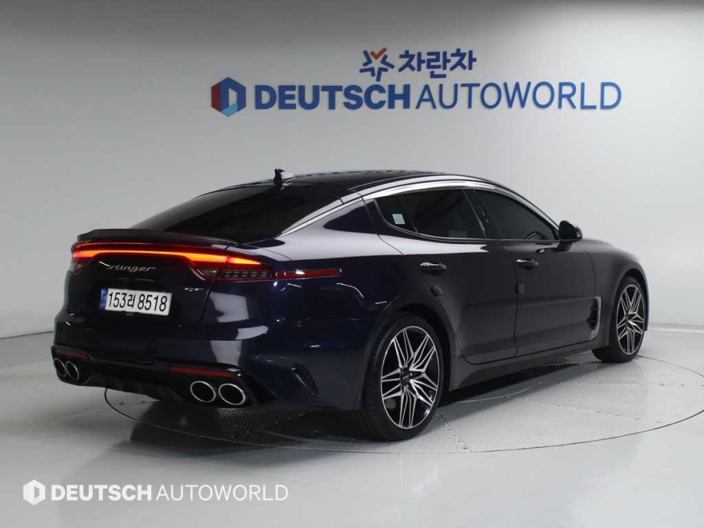KIA Stinger - Vista 2