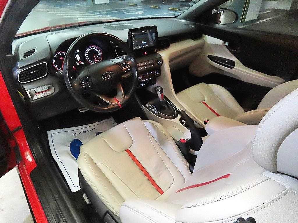 HYUNDAI Veloster - Vista 10