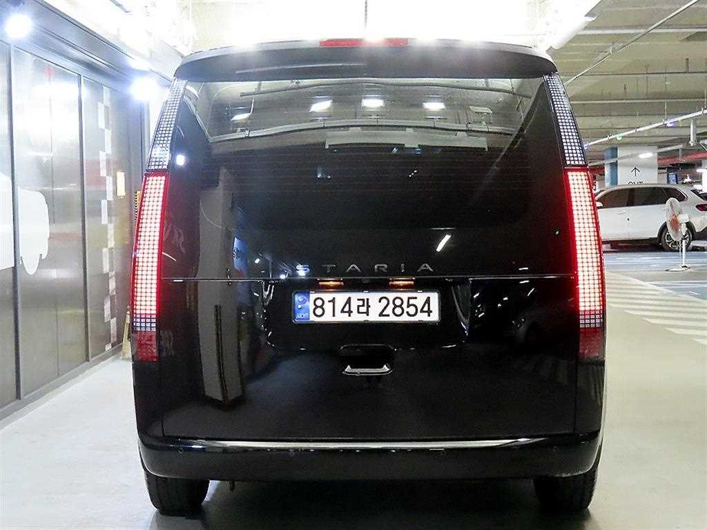 HYUNDAI Staria - Vista 5