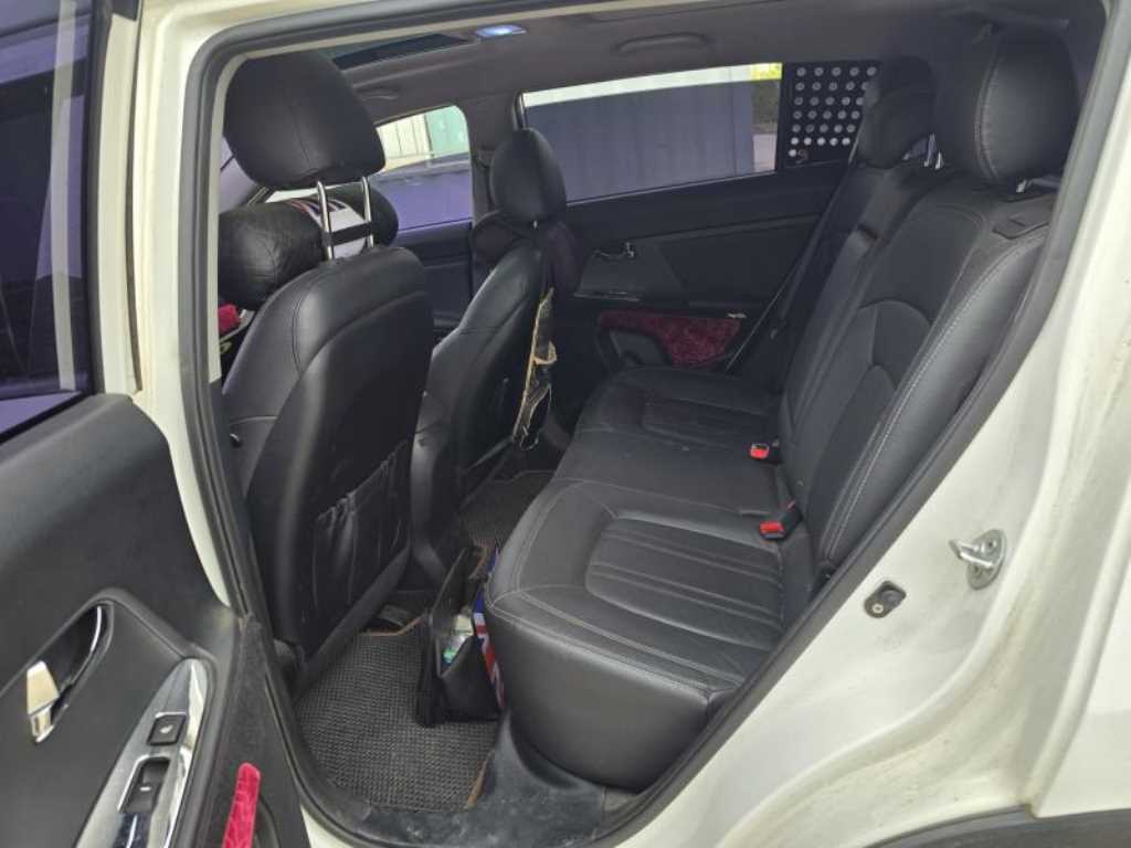 KIA Sportage - Vista 8