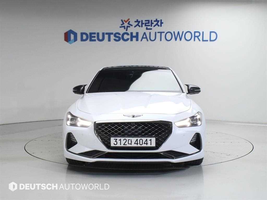 Genesis G70 - Vista 3