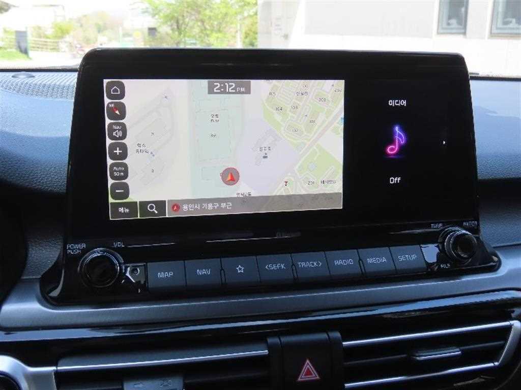 KIA Seltos - Vista 8