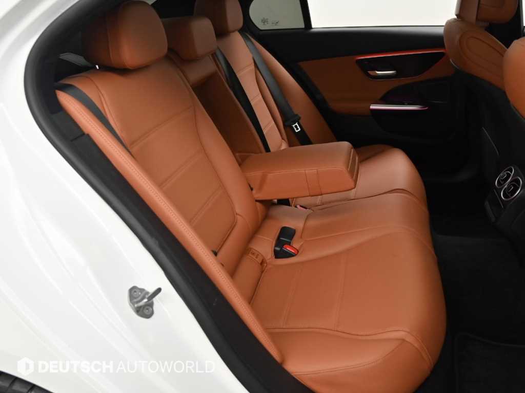 Mercedes Benz C Class - Vista 12