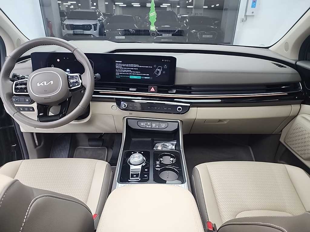 KIA Carnival - Vista 7