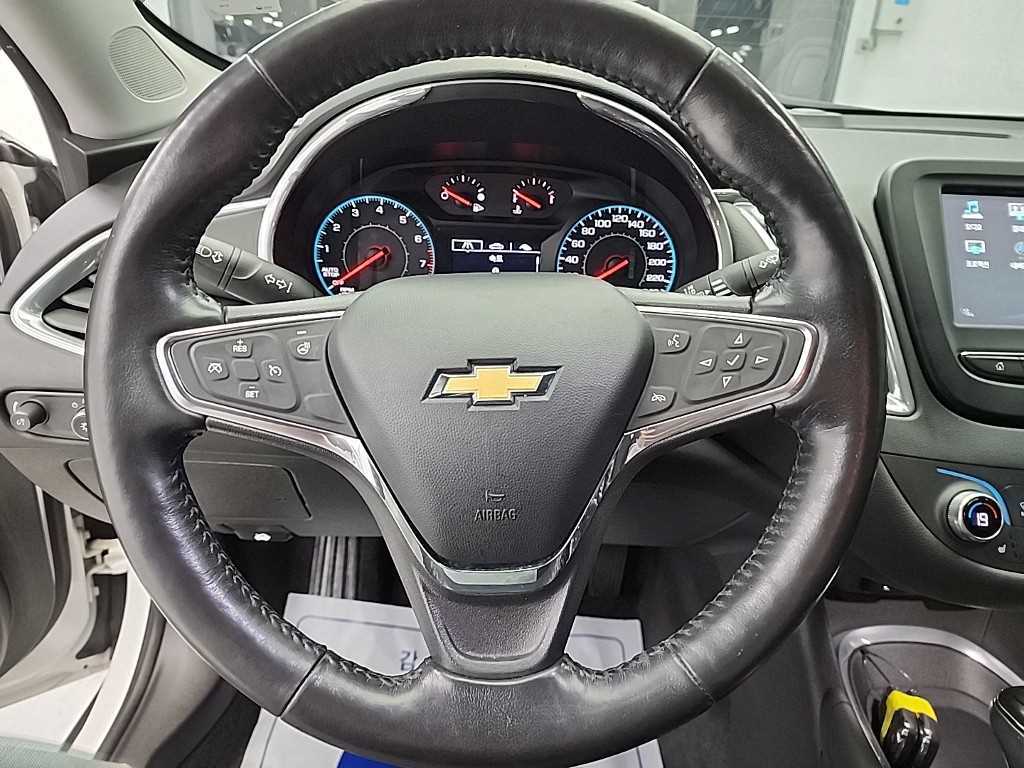 Chevrolet Malibu - Vista 9