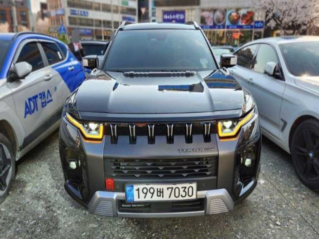 Ssangyong Torres 2023 Negro - Importación desde Corea - HF Imports Iquique - Foto 1