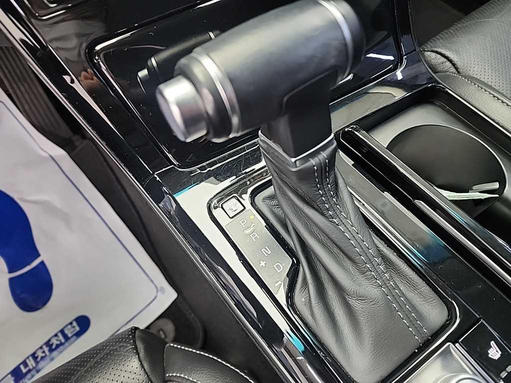 KIA K7 - Vista 8