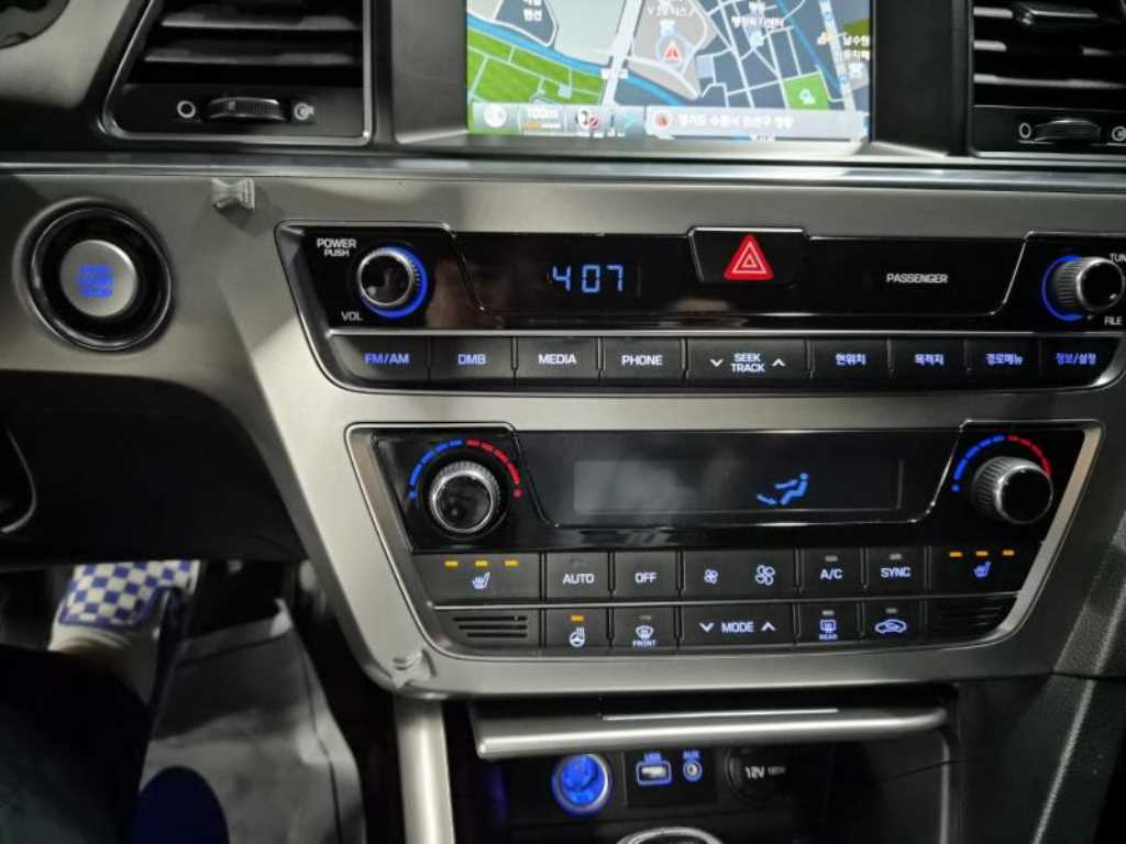 HYUNDAI Sonata - Vista 10