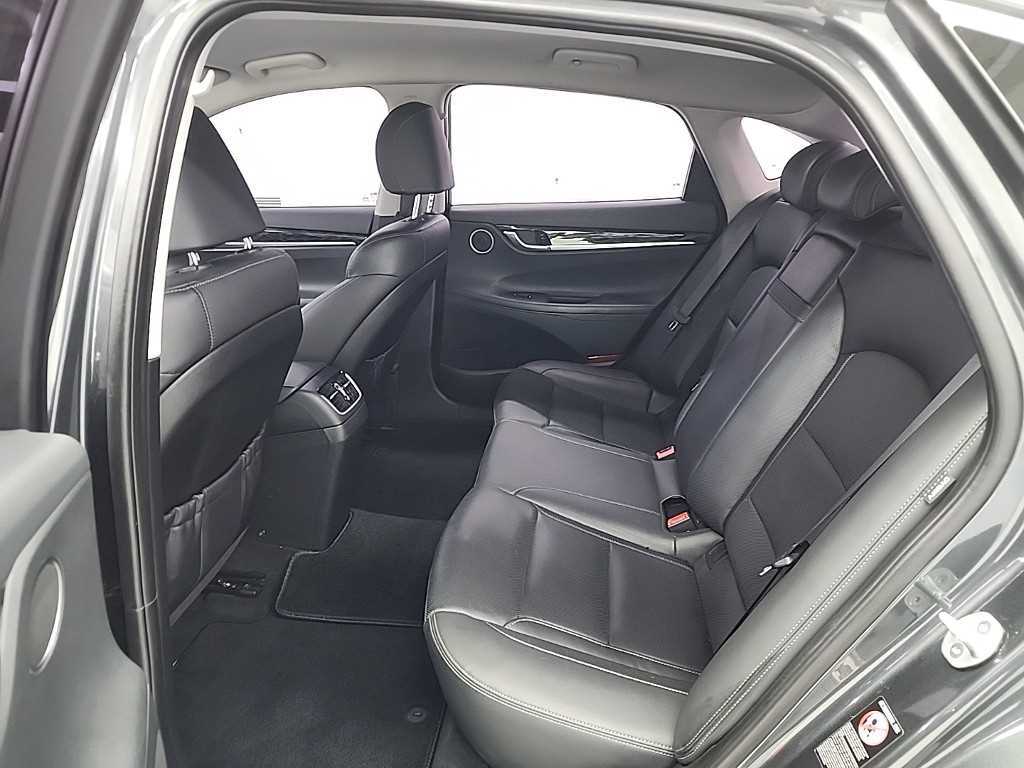 HYUNDAI Grandeur - Vista 12