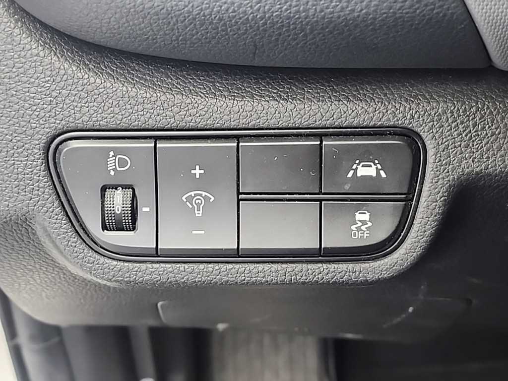 KIA Seltos 2023 Blanco - Importación desde Corea - HF Imports Iquique - Foto 15